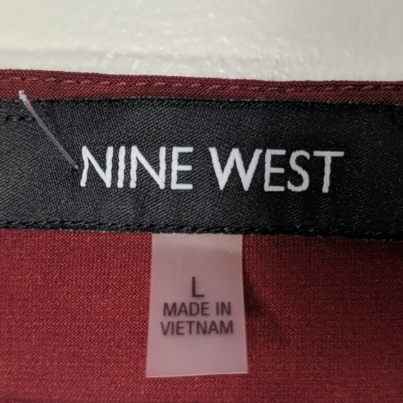 Nine West burgundy sleeveles top - Picture 3 of 5